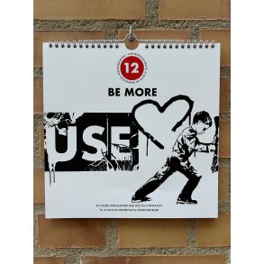 'Be more. Use less'. Tidls kunstkalender
